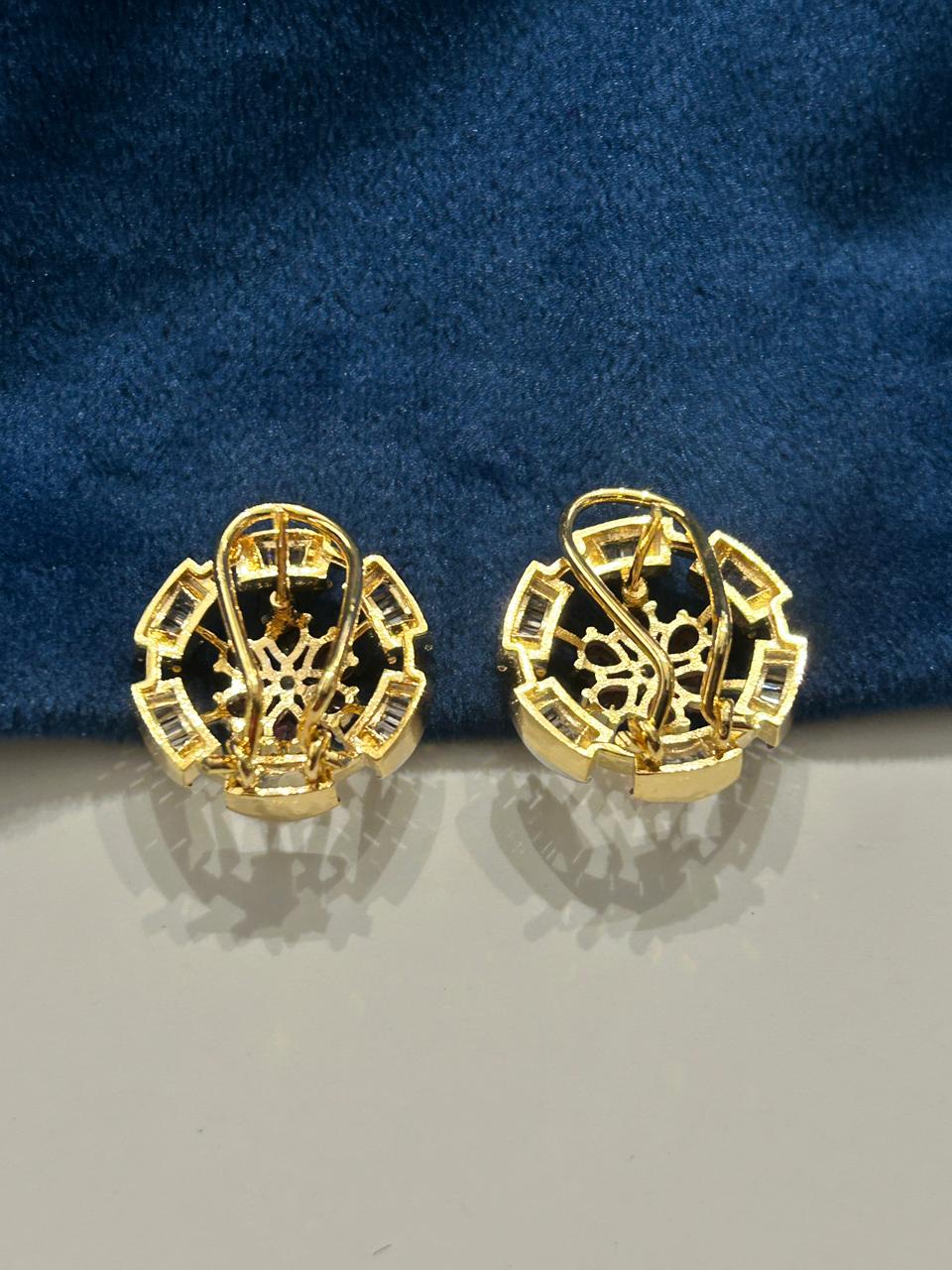 Gulnaar Bloom  Diamond Pendant Set for Women  with Screw Back Earrings