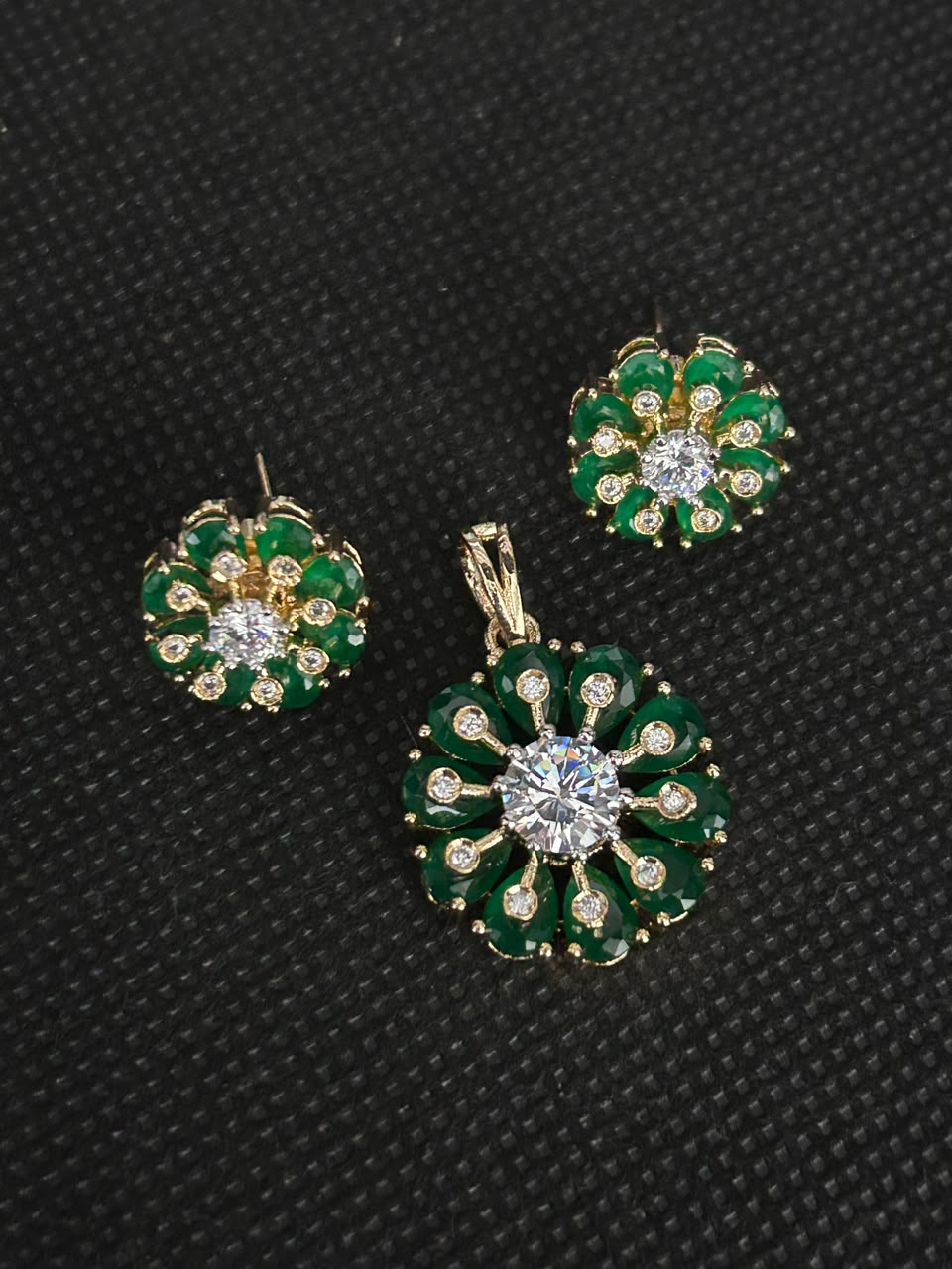 Floral Sparkle Pendant Set