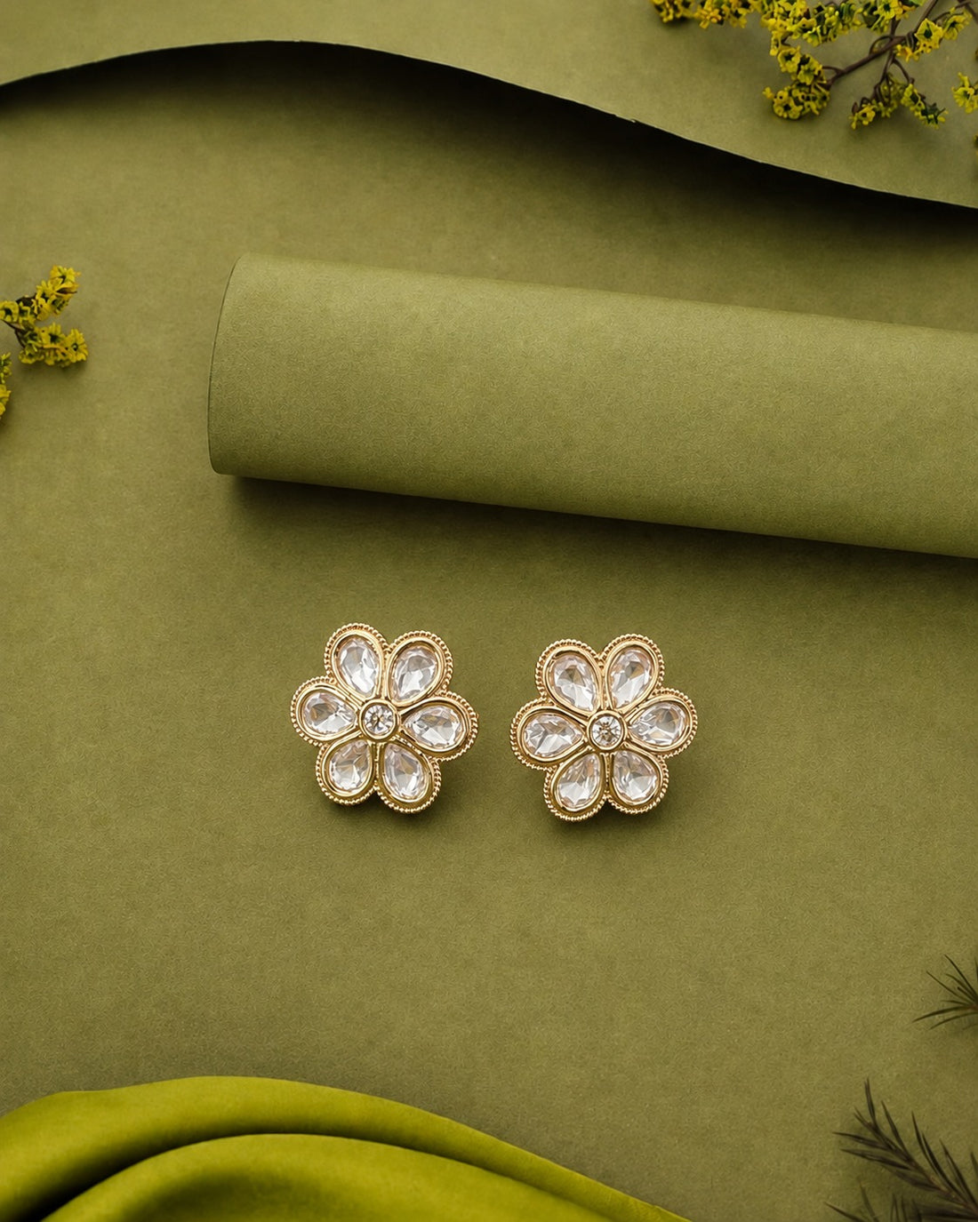 Petal Motif Stud Pair – Elegant Heritage Accessory