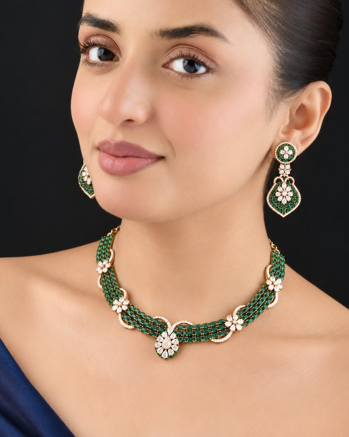 Aarvika Floral Luxe Diamond-Look Necklace Set
