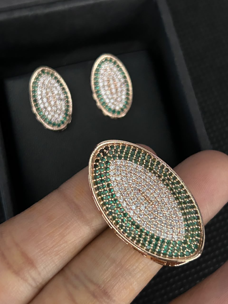 Elara Oval Pavé Pendant & Earrings