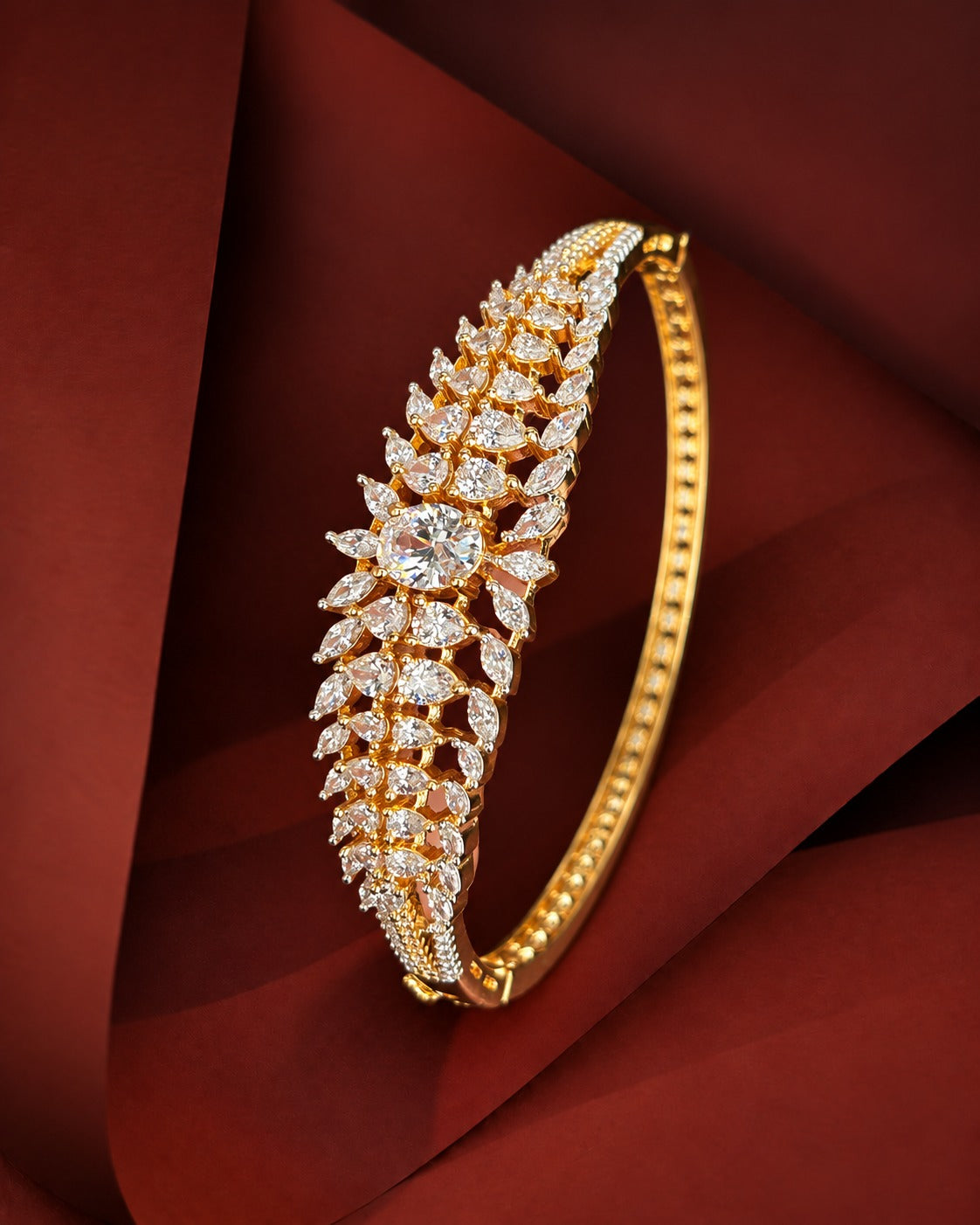 Ariana Oval Openable Diamond-Look Bracelet – Fits 2.4 & 2.6