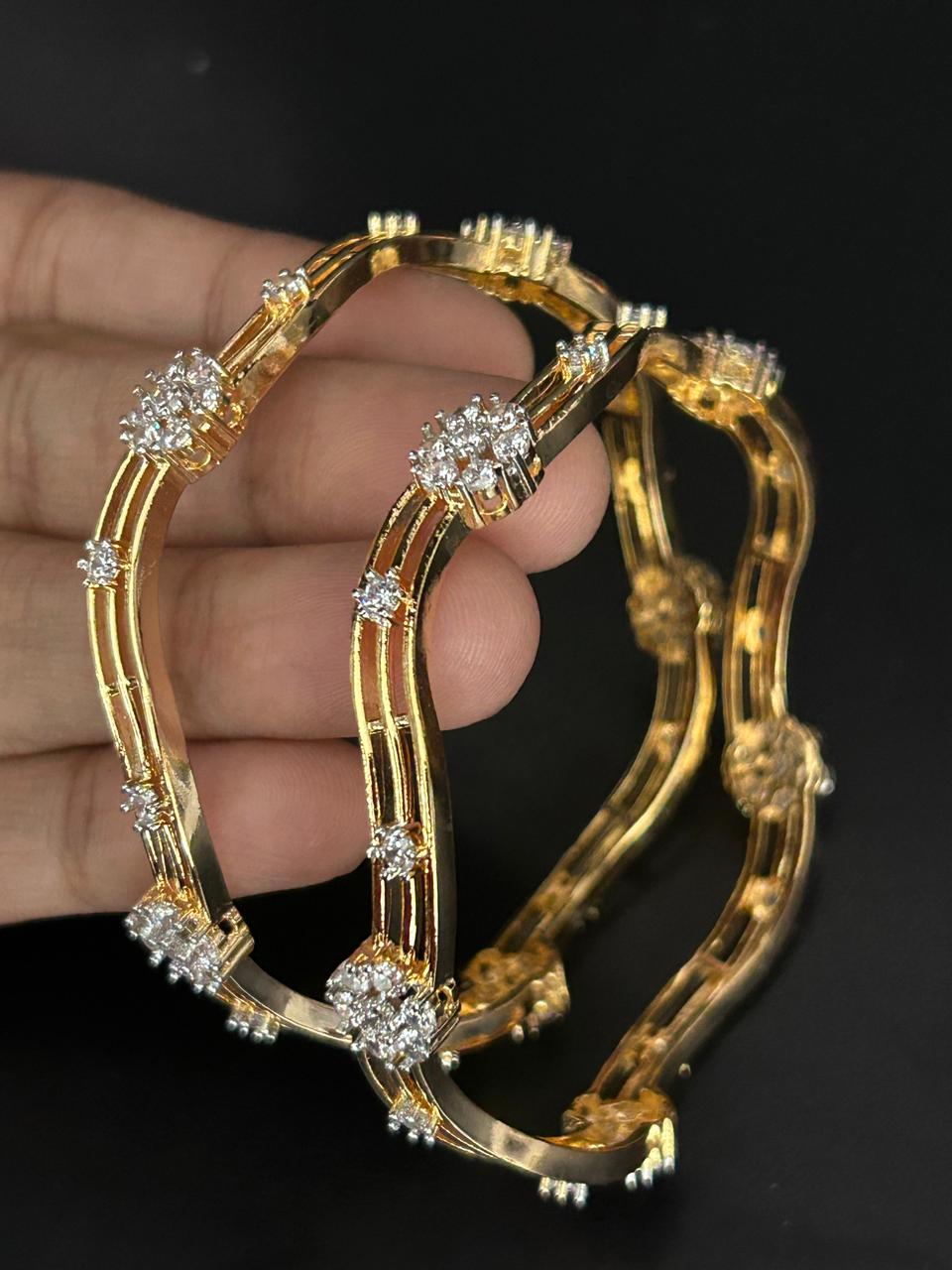 Aarshvi Cluster Sparkle Bangle Set