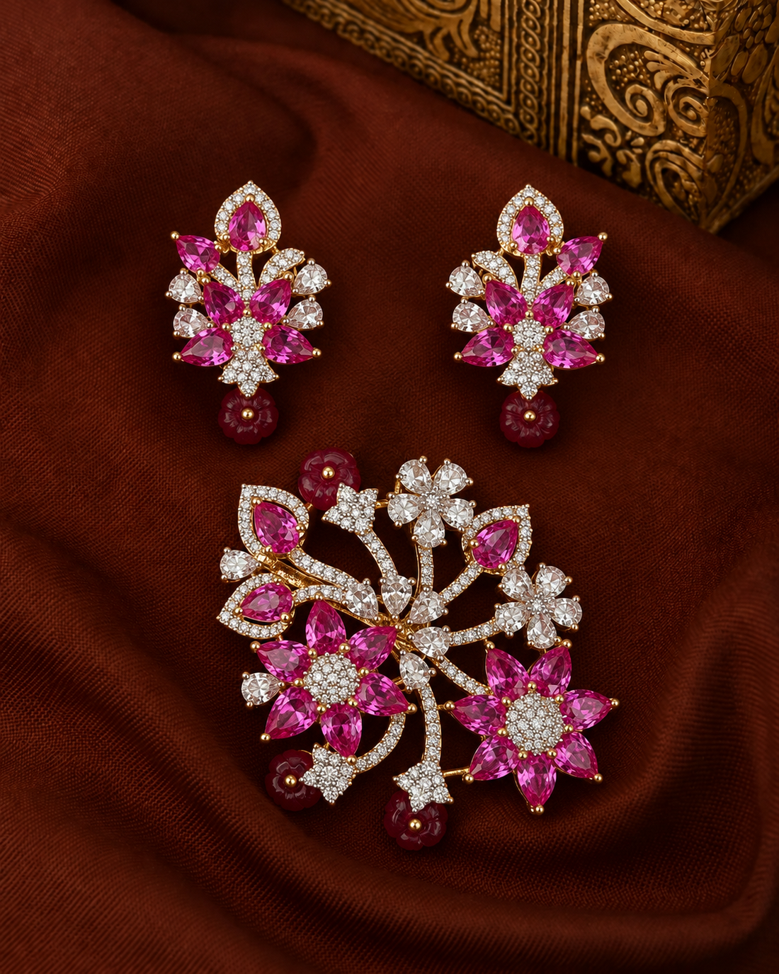 Aaranya Bloom Floral Pendant Set