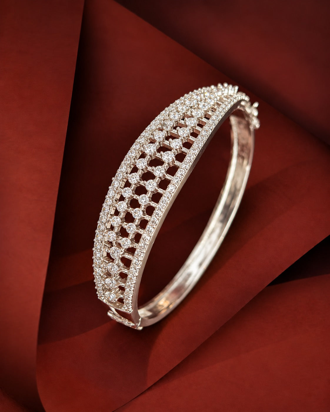 Aurelia Oval Openable Diamond-Look Bracelet – Gold & Silver | Fits 2.4 & 2.6