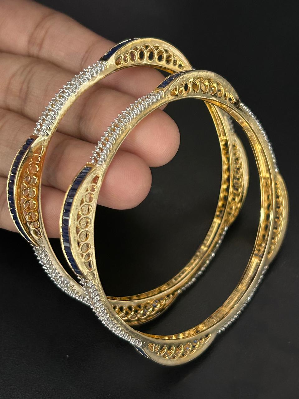 Averina Baguette Wave Bangle Set