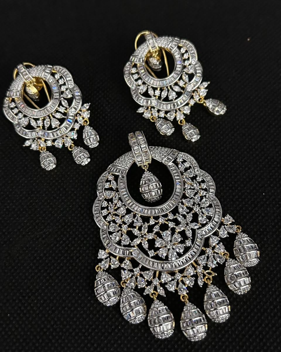 Aaradhya Diamond-Look Chandbali Pendant Set – Screw Pech