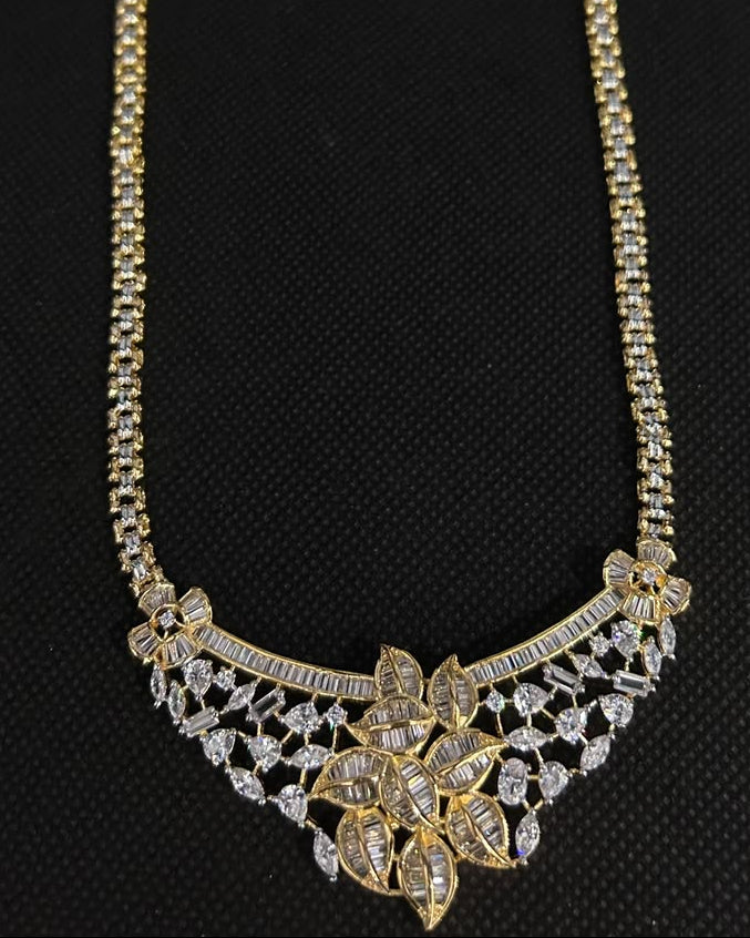 Florenza Floral Diamond-Look Pendant Set