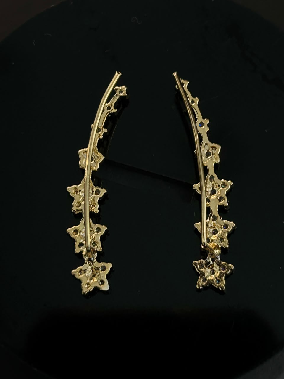 Starry Glow Ear Cuff