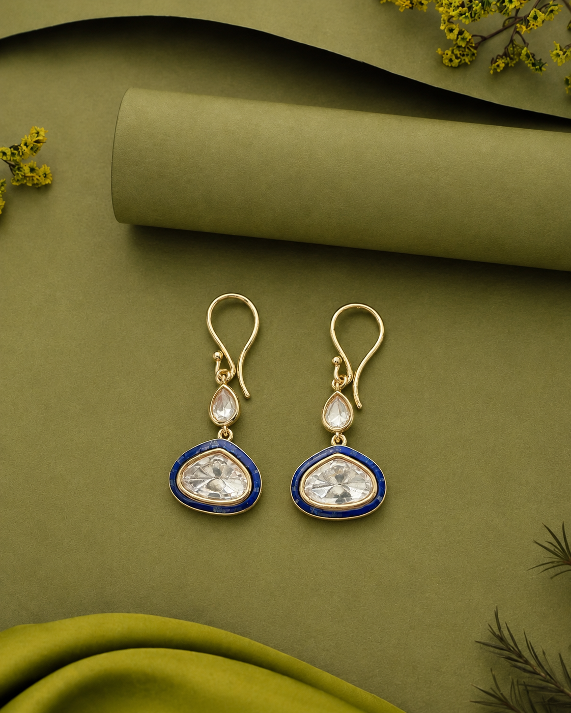 Minimal Kundan Teardrop Earrings with Meenakari Border (Green, Blue, Red)