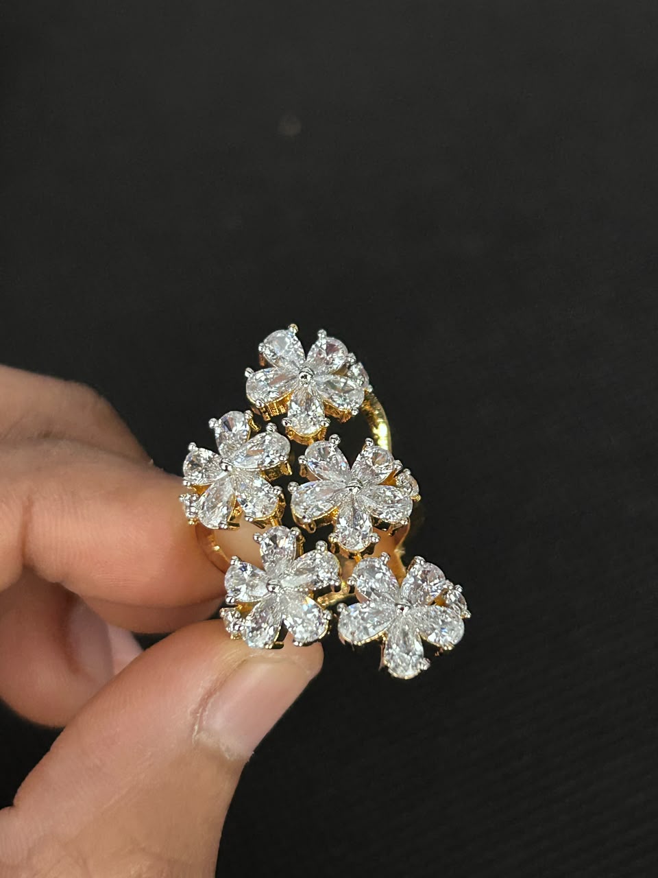 Flora Glint Adjustable Ring