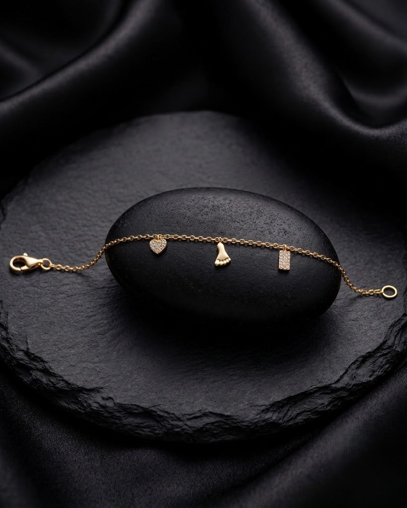 Elvaya Gold-Tone Minimal Charm Chain Bracelet